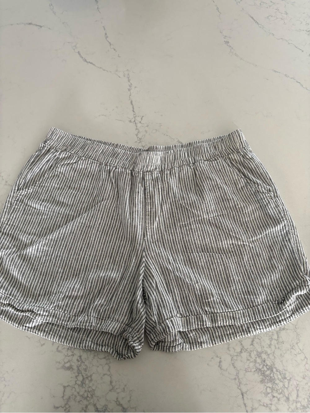 Maurices High-Waist Striped Shorts - Gray & White
